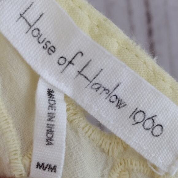 House of Harlow | Soft Yellow Eyelet Boxy Criss-Cross-Back Crop Tank Top - Picture 5 of 8